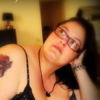 Profil de Kamilia, 29 ans, Cougar à Dundee (Québec)